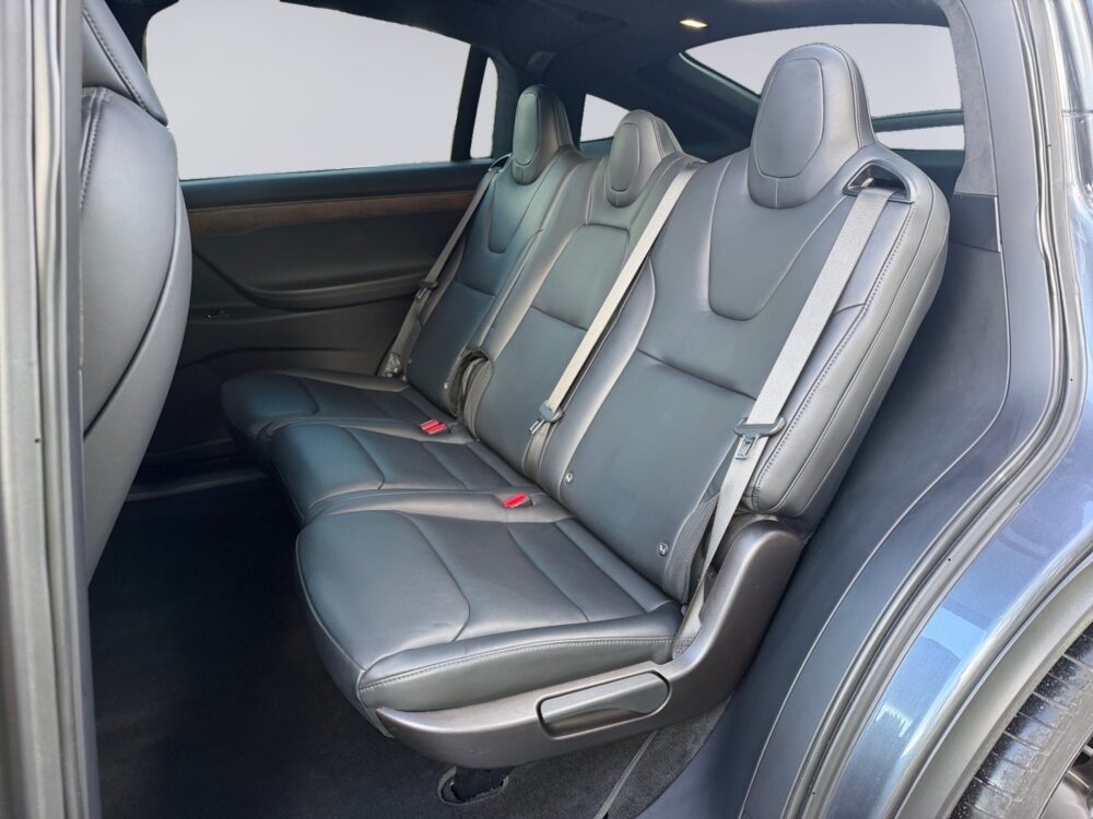 auto-Tesla-Model-X-RXR531-202610201333-10 auto-Tesla-Model-X-RXR531-202610201333-10