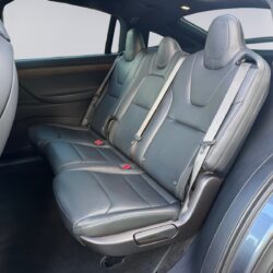 auto-Tesla-Model-X-RXR531-202610201333-10