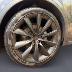 auto-Tesla-Model-X-RXR531-202610201333-9