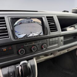 auto-Volkswagen-Transporter-BXA724-202610021048-10