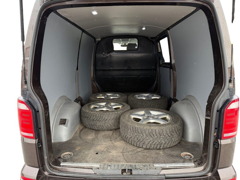 auto-Volkswagen-Transporter-BXA724-202610021048-13 auto-Volkswagen-Transporter-BXA724-202610021048-13